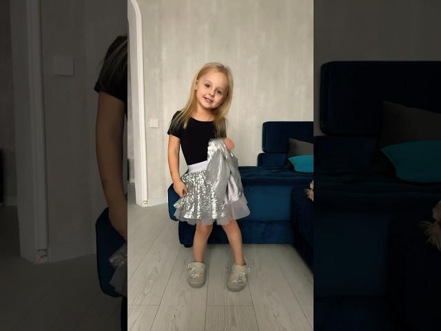 Сумочку хочу хочу туфли #shortvideo #trend #shortvideo #tiktok #video #тренды #youtubeshorts #юмор