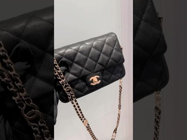 Chanel 22P Small Flap Bag黑色｜AS3757｜ instagram: fame.hk.society