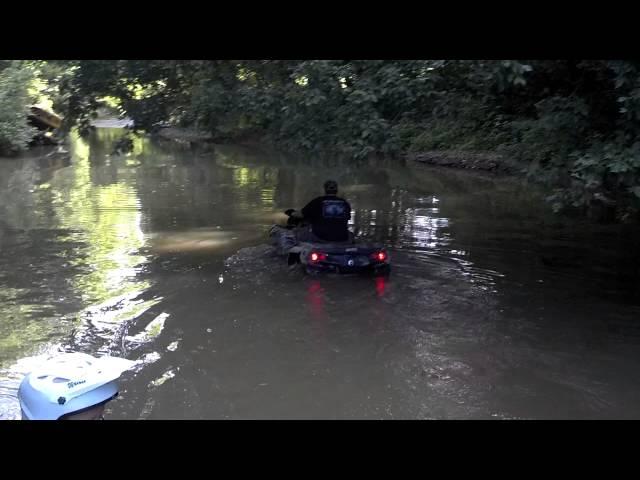 2013 Can Am xmr 1000 playing in the water