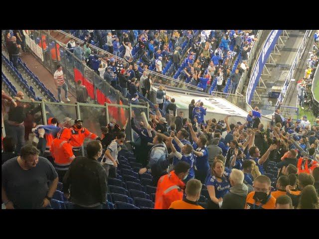 Affenzirkus auf Schalke ! Wenn sich Schalker Fans nicht benehmen können