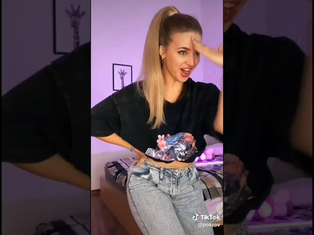 АНЯ ПОКРОВ ПОКАЗАЛА ЖОПУ |TIKTOK|тикток|