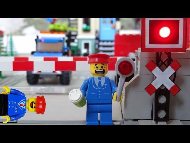 Lego train level crossing 7835 fully automated by Arduino