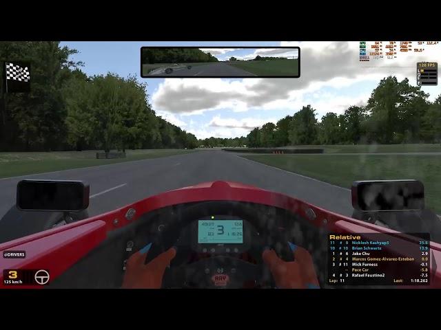 Un poco de iRacing  matutino
