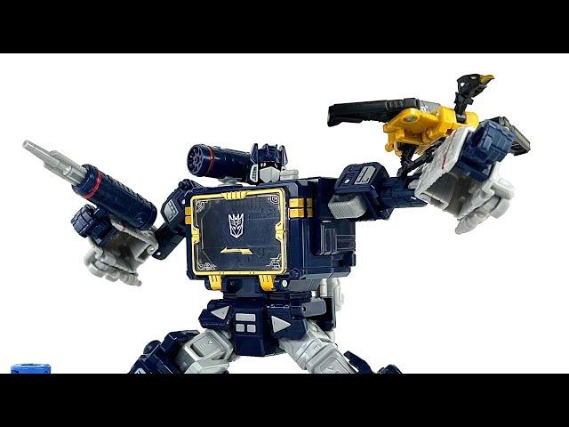 Is It Worth Buying ?! Breaking Down the Transformers Legacy United Leader Soundwave Chefatron Review