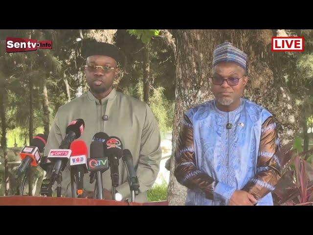 Banjul : Le Premier Ministre Ousmane Sonko face a la presse avec le Vice-Président de la Gambie