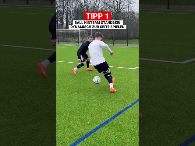 SO WERDET IHR BESSER IM 1-GEGEN-1!️ #fussball #tipps #tricks #tutorial #shorts