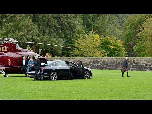 King Charles arrives in Edinburgh |The Scottish Parliament's 25th anniversary  #kilts #helicopter