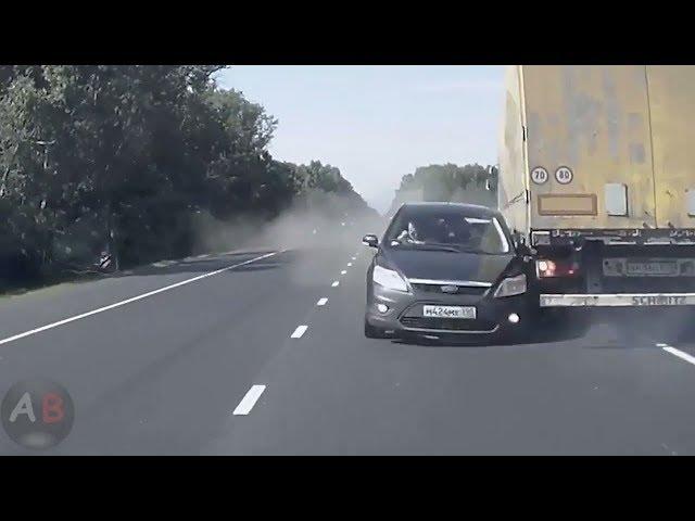 Аварии на дорогах 2017 / видео машин попавших в аварии № 9 / Auto Bars