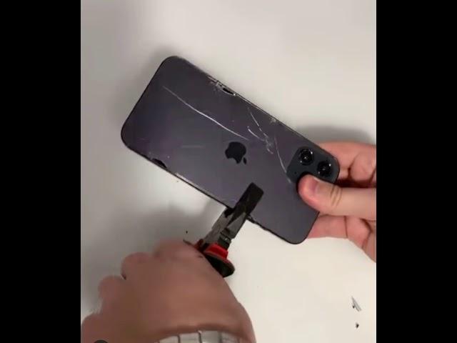 I BROKE MY NEW IPHONE 11 PRO MAX