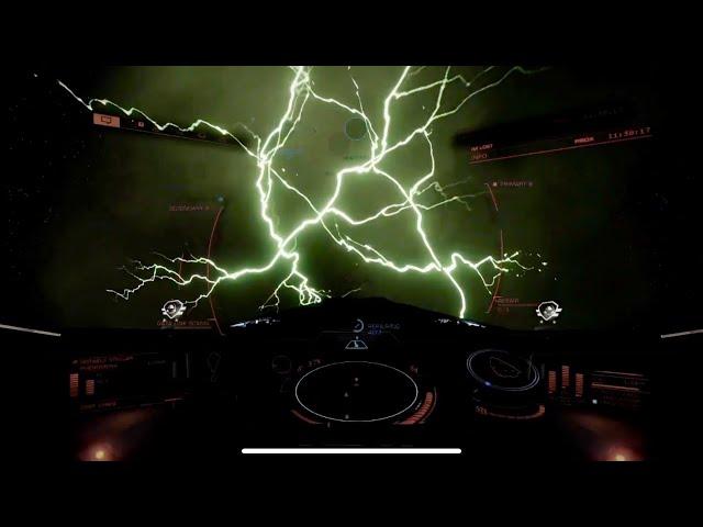 Storm clouds are no joke - Elite Dangerous