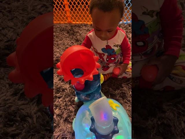 Watch baby King review B Poppity Whale Pop