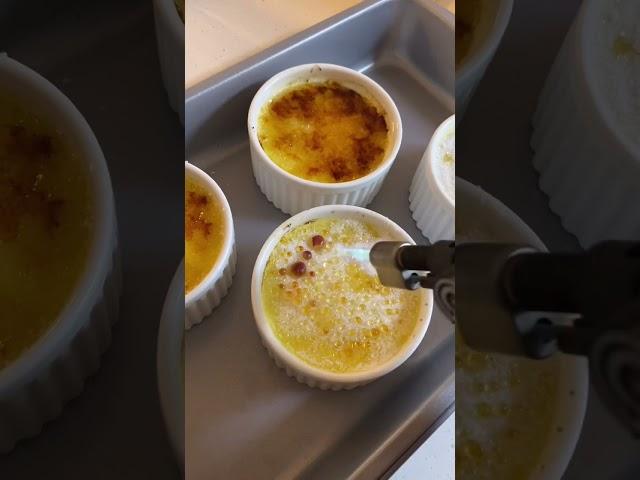 밤조림을 넣은 크렘브륄레