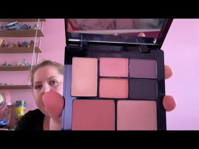 Reviewing the no7 dazzle and glow face and eye palette