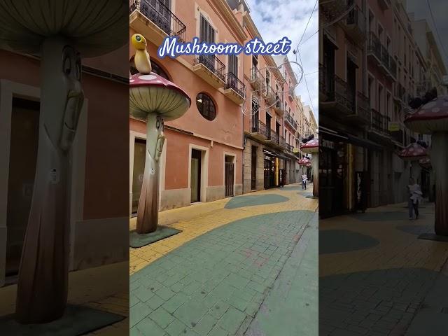 Mushroom street in Alicante