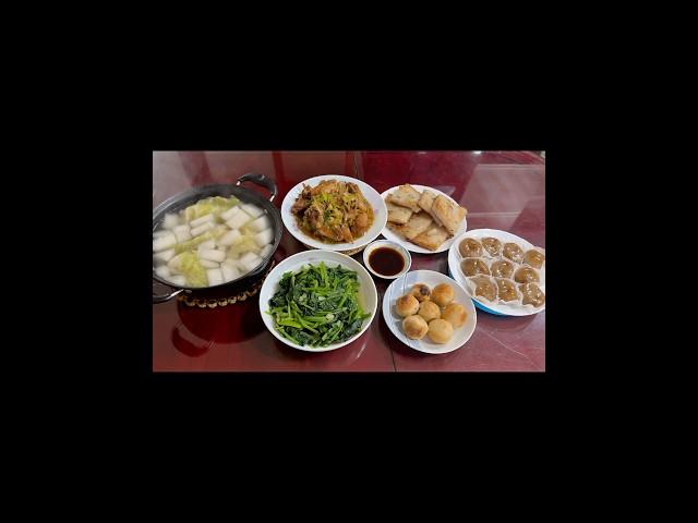 Radish cakes, braised chicken, squid balls #food #shortvideo #youtubeshorts #shortsvideo #shorts
