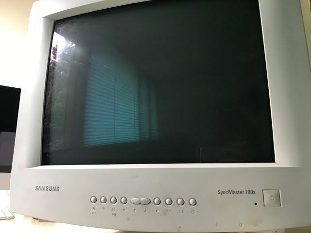 Cleaning a Dirty Samsung SyncMaster700s Crt Monitor