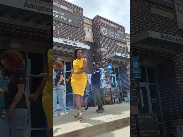 Lady In The Yellow Dress Is Saving Lives