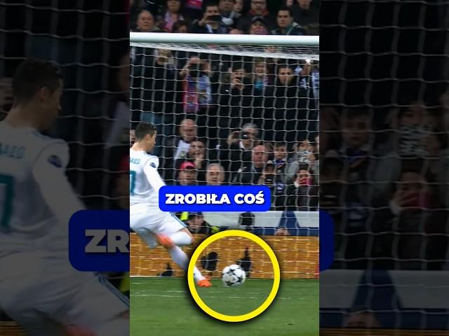 Dlaczego piłka Ronaldo to zrobiła? #shorts