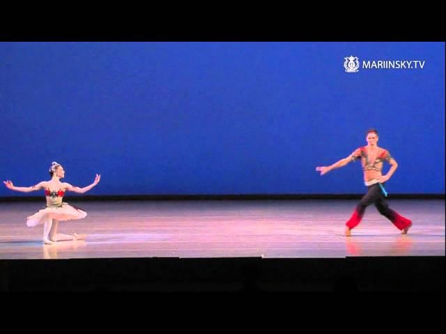 Pas d'esclave - Valeria MARTYNYUK and Karen IOANNISYAN