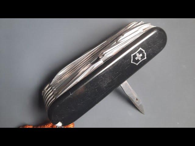 VICTORINOX SWISSCHAMP:  REVIEW