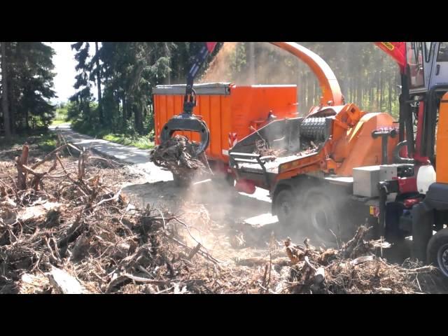 Jenz Cippertruck VS. Fichtenstubben