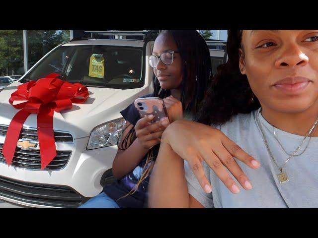 SHOPPING FOR A NEW CAR! SINGLE BLACK MOM WITH FIVE KIDS!