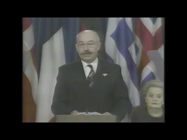 1999 - Martonyi János beszéde a NATO-csatlakozásnál - János Martonyi's NATO Accession Speech