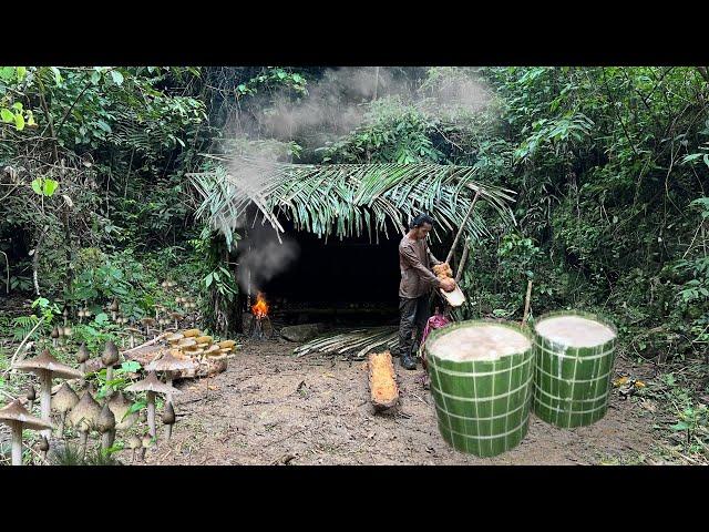 Bertahan hidup selama 100 hari di dalam hutan membuat sagu dan mengolah jamur langka.