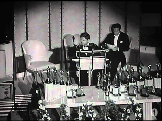 Judy Garland receiving a Special Award