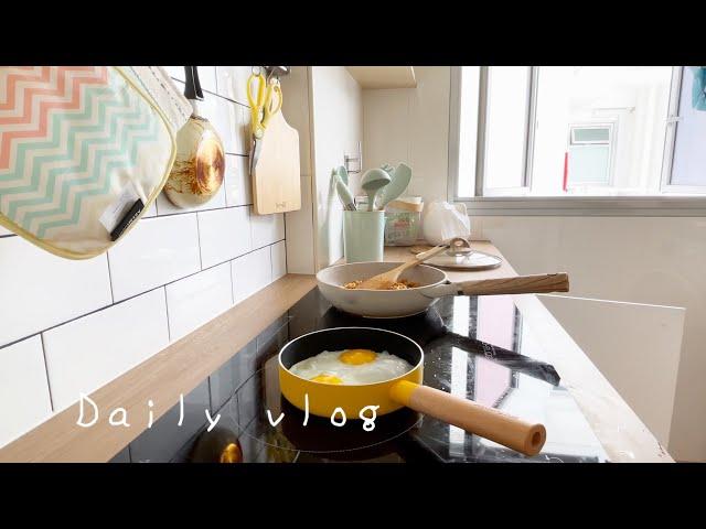 Simple everyday life: Daily vlog - Mushrooms omelette, Korean potatoes side dish, mushrooms rice