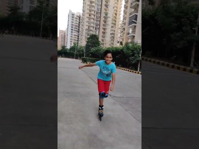 Speed skating #skating #skatestunt #shorts #stunt @funwitharham7