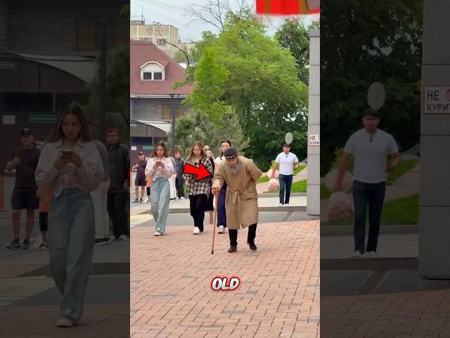 A Boxes Fell on His Head… Then This Happened! 