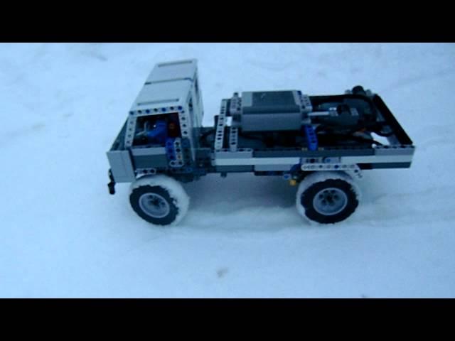 LEGO Technic ГАЗ-66 в снегу