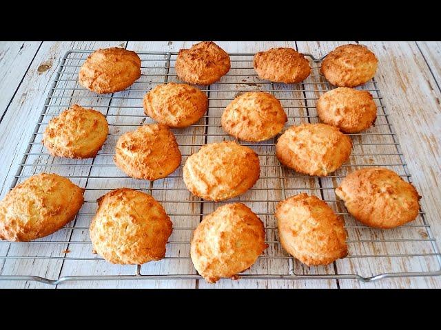 Shortbread keto dough. Recipe for crumbly keto cookies.