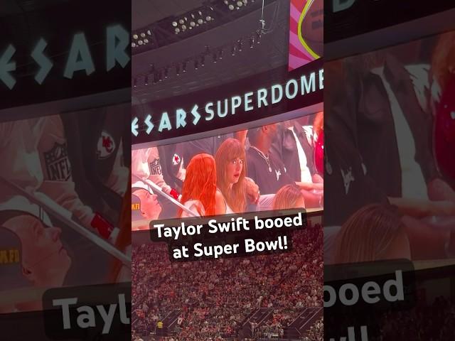 Taylor Swift booed at Super Bowl #taylorswift #superbowl