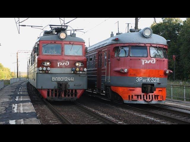 A variety of rolling stock in the vicinity of the station Denezhnikovo. Moscovskaya railway. Part 2.