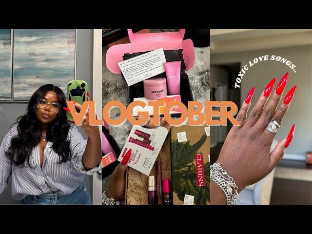 VLOGTOBER DAY 14 - 15! I'm so Disappointed!! Toxic love songs, More PR packages