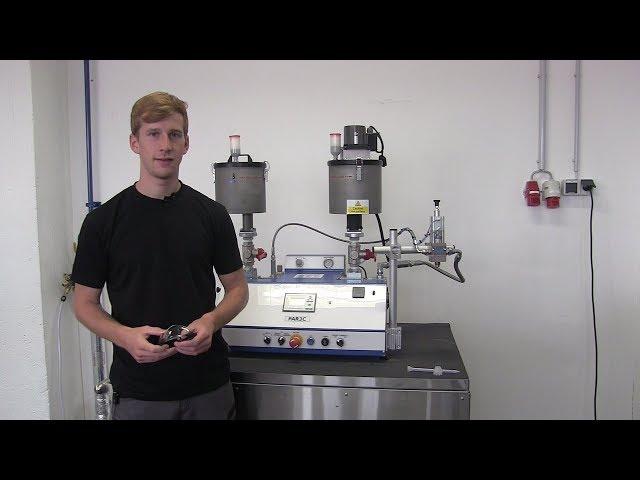 Operating the METER MIX® LiquidShot 3 metering and mixing machine — Video Tutorial (English)