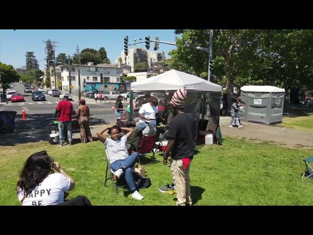 Enjoying the sunshine at Lake Merritt