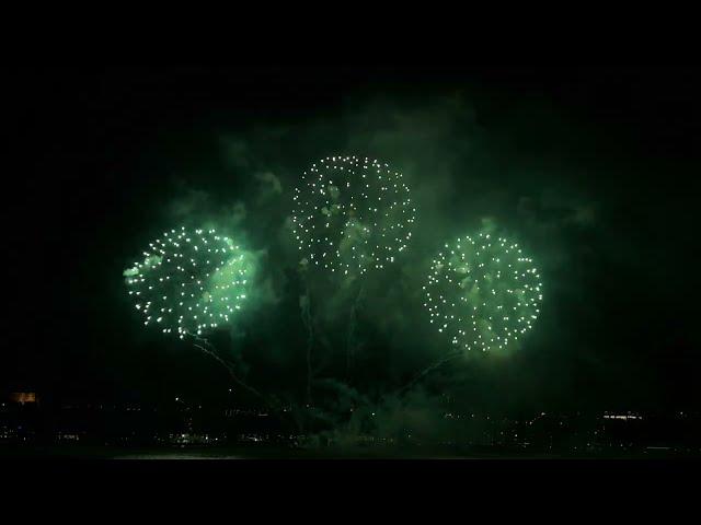 RETOUR AUX ANNÉES 60 , Fireworks  Quebec