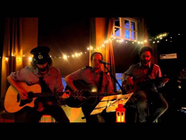 Bruges Swan Patrol - House of the rising sun - acoustic