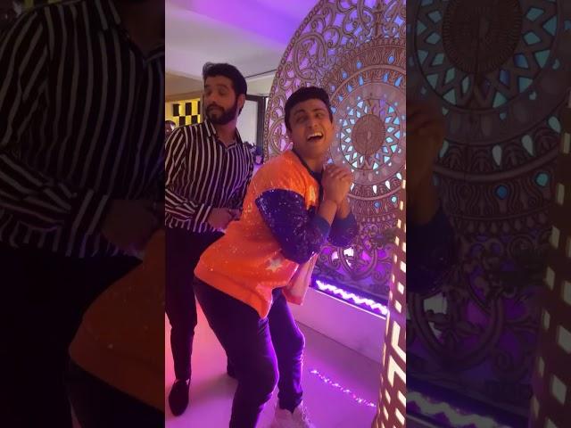 Sharad Malhotra-Surbhi funny dance on sets of Naagin 5 bts