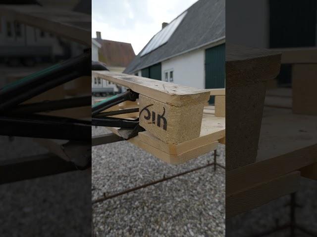 take a pallet apart without breaking it