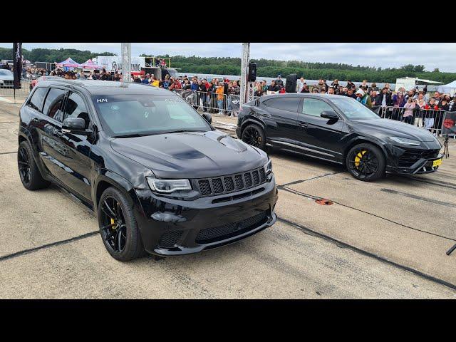 Lamborghini Urus vs Jeep Cherokee Trackhawk