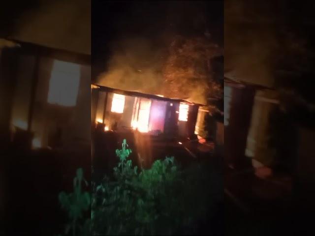 House fire at midnight Uncle house nothing left everything gone on fire  God give them strength 