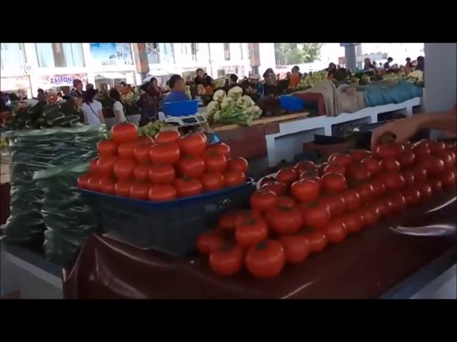 FERGHANA. UZBEKISTAN. BAZAAR.