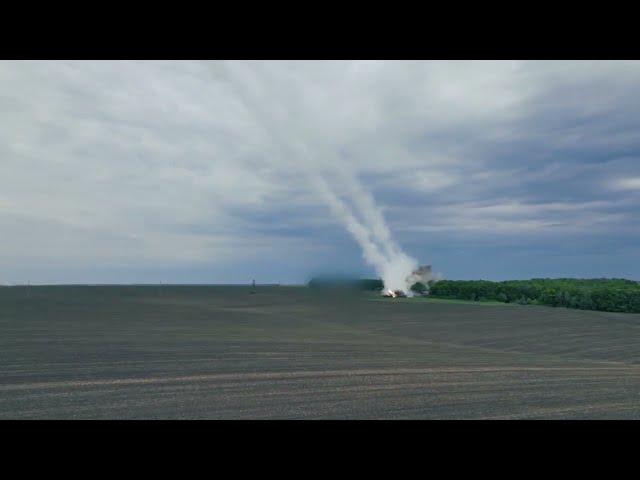 #Russian army  Smerch  multiple launch rocket systems #Donbass