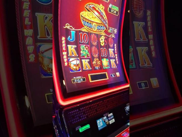 Playing Slots!!! @ Ameristar Casino in Black Hawk #casino #slots