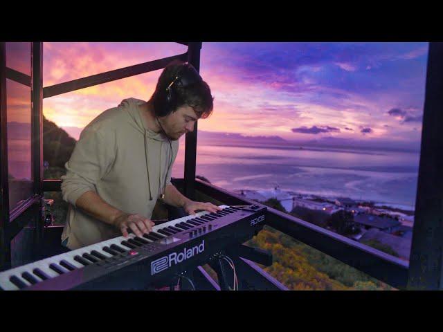 Melodic House Piano Improvisation With The New Roland RD-08