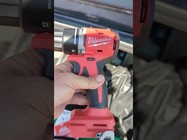 MILWAUKEE M18 BRUSHLESS COMPACT HAMMER DRILL with 2 amp battery and charger 3601-21P $99 UNBOXING